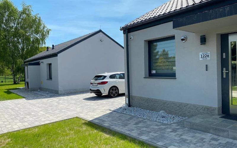 Domy na Polanie - parking i monitoring